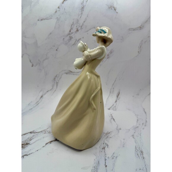 Royal Doulton ''Dreaming'' HN3133 Lady Figurine Reflections Collection - Picture 4 of 11